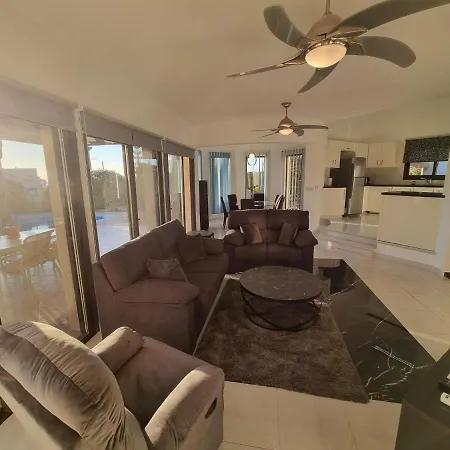 Villa Phoenix In Secret Valley