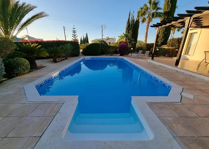 Phoenix In Secret Valley * Paphos