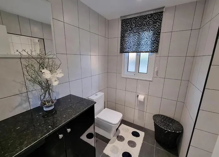 Villa Phoenix In Secret Valley *