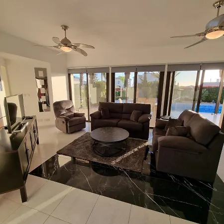 Villa Phoenix In Secret Valley *